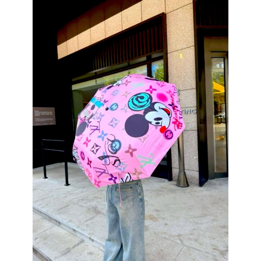 NIB inspired Pink Graphic Umbrella Mickey Mouse comes in a box Not Original!